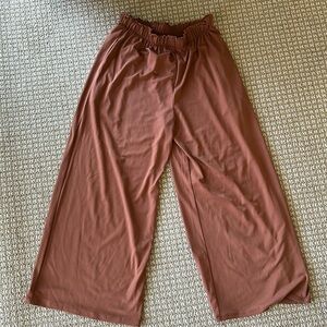 Oak + Fort wide leg lightweight pants, dusty rose color, size S (small)